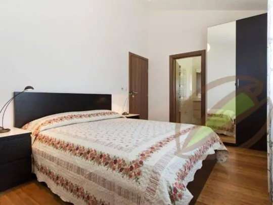 labin, prekrasna vila s bazenom - slika 12