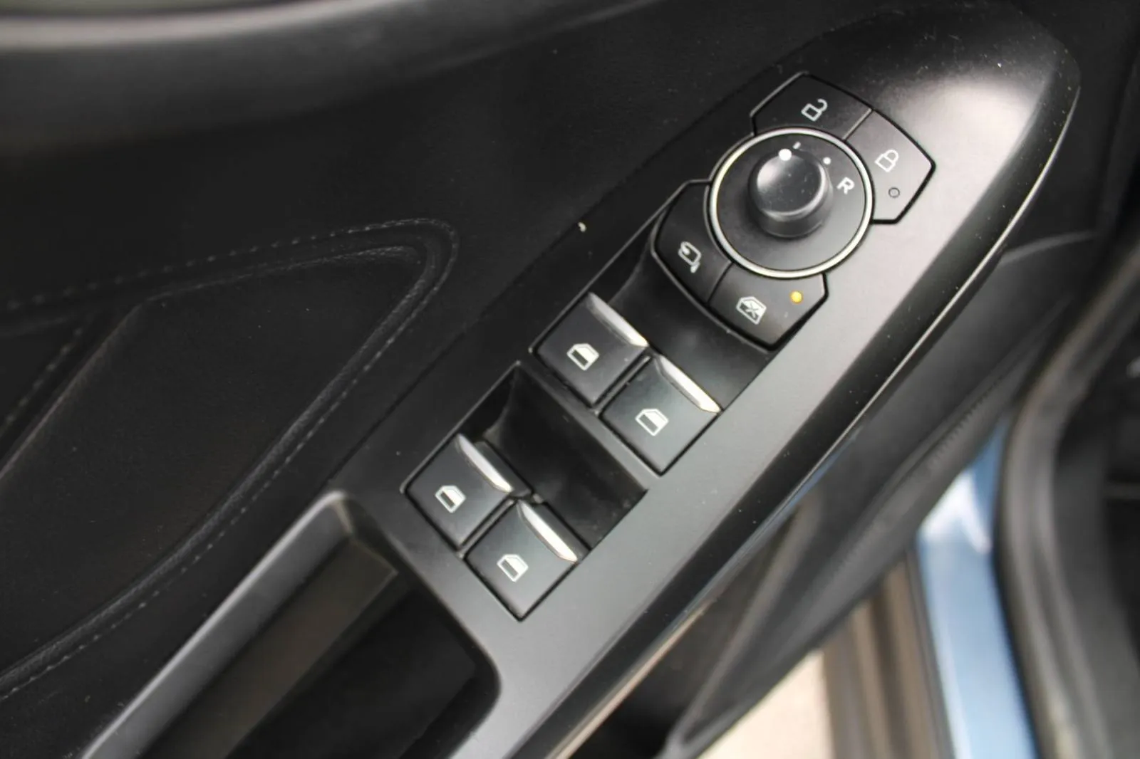 ford focus karavan 1.0 mhev automatik *led, navigacija, kamera* - slika 11