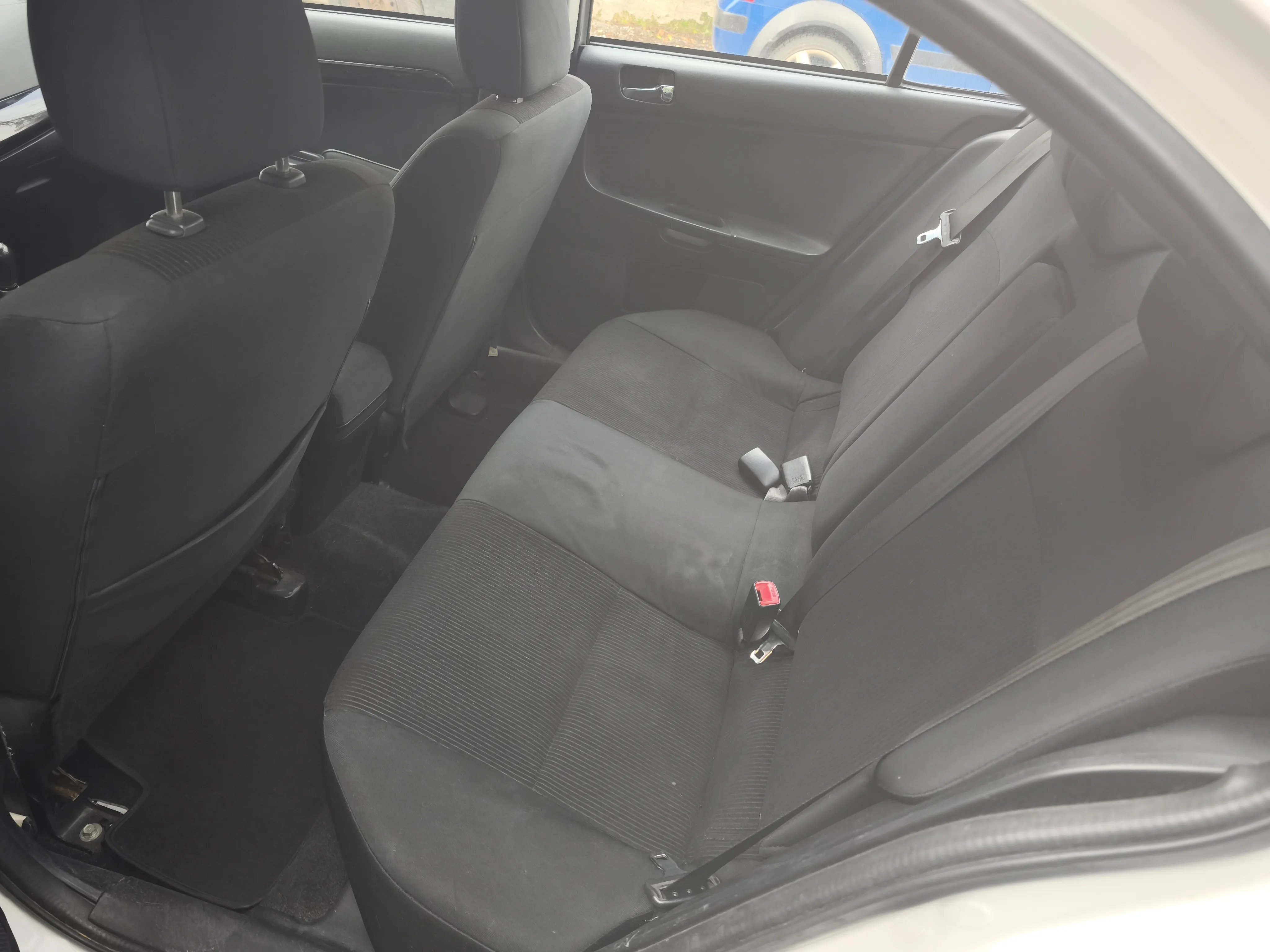 mitsubishi lancer 1.6 2016 - slika 8