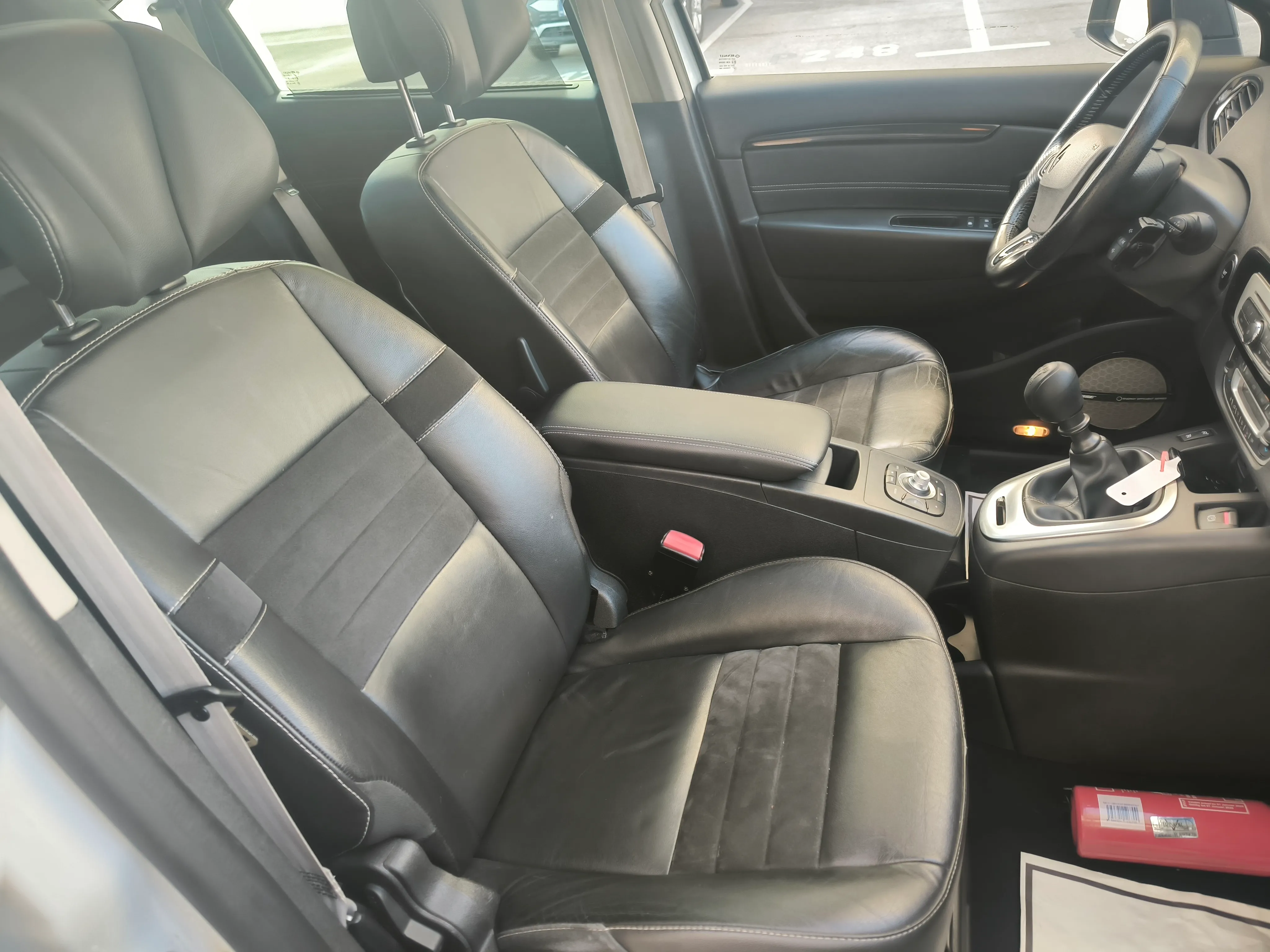 renault scenic tce 130, bose, panorama, kamera, top - slika 25