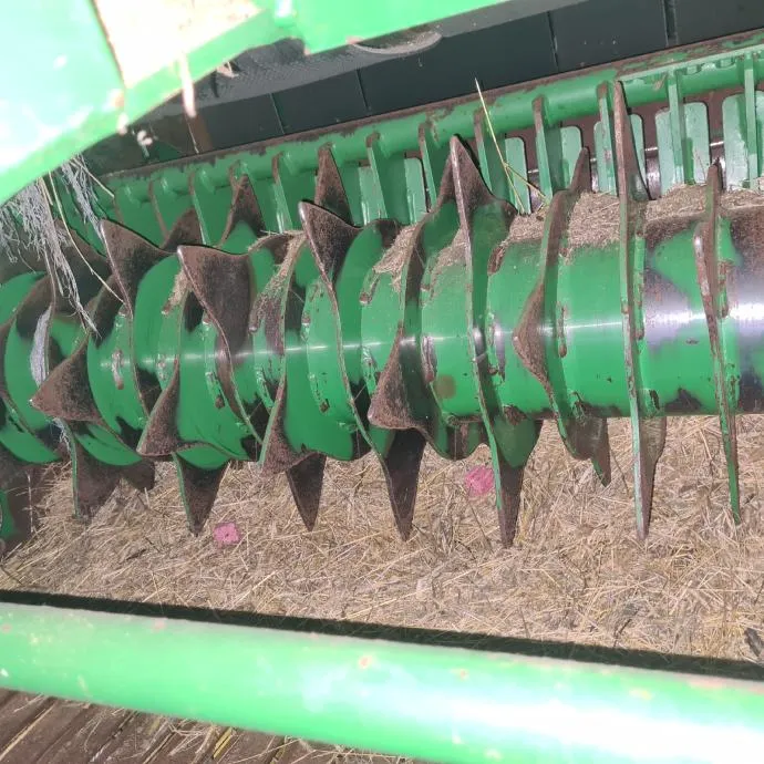 balirka john deere 864 - slika 3