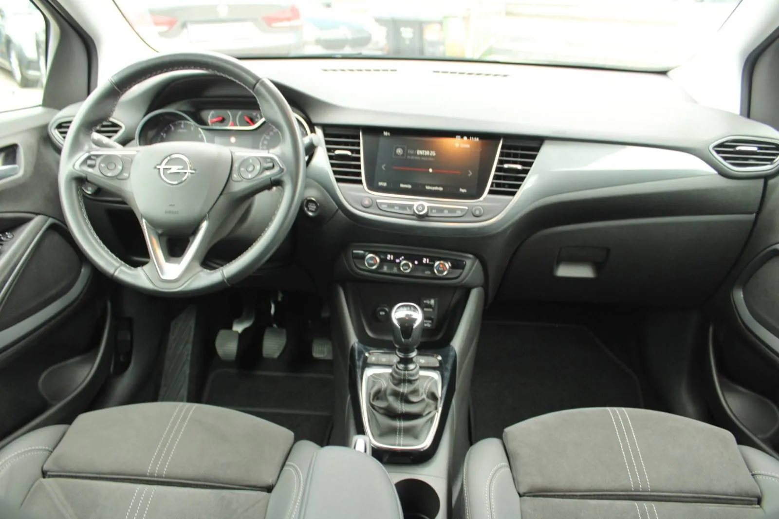 opel crossland 1.2 turbo ultimate *led,navigacija,kamera* - slika 12