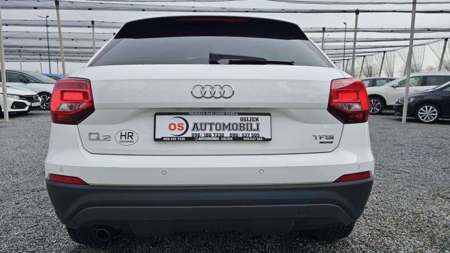 audi q2 1,0 tfsi,climtronic,tempomat,pdc,alu,43000km,hr auto,reg.9/25 - slika 7