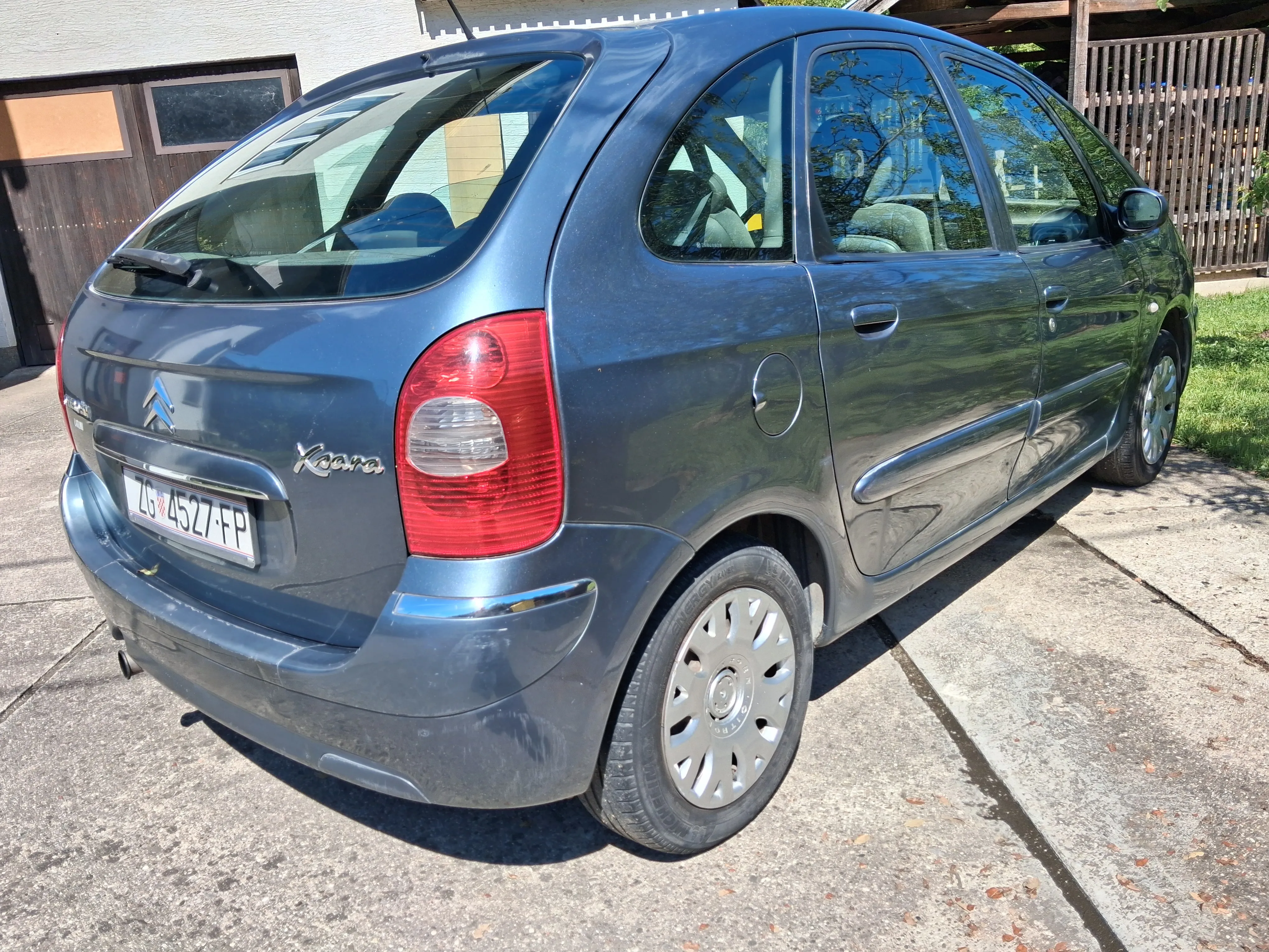 ciroen picasso 1.6 hdi 266700km reg. do 27.10.2026. 2006. g. 1500eur - slika 5