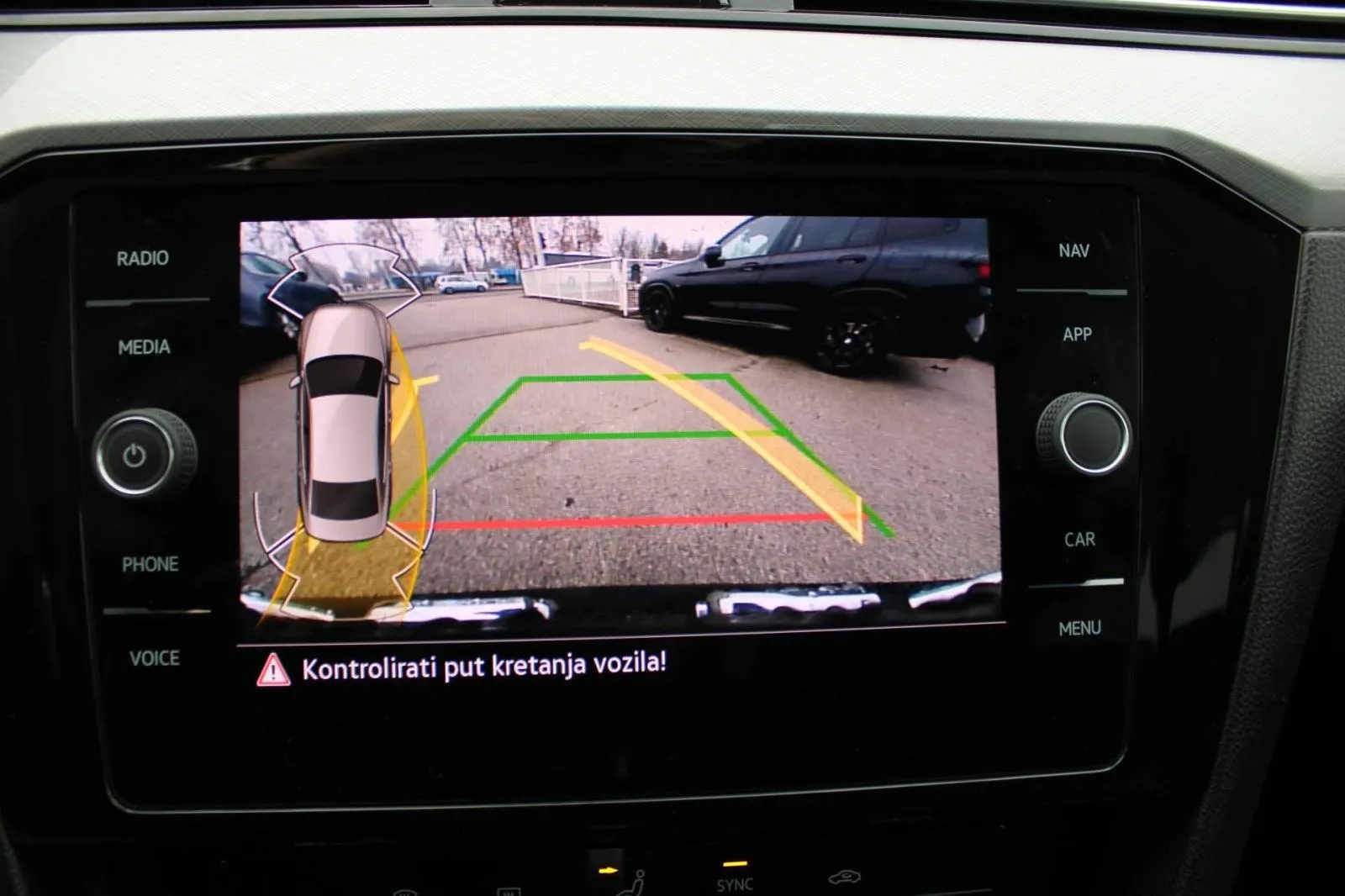 vw passat 2.0 tdi dsg *led, navigacija, kamera* - slika 17