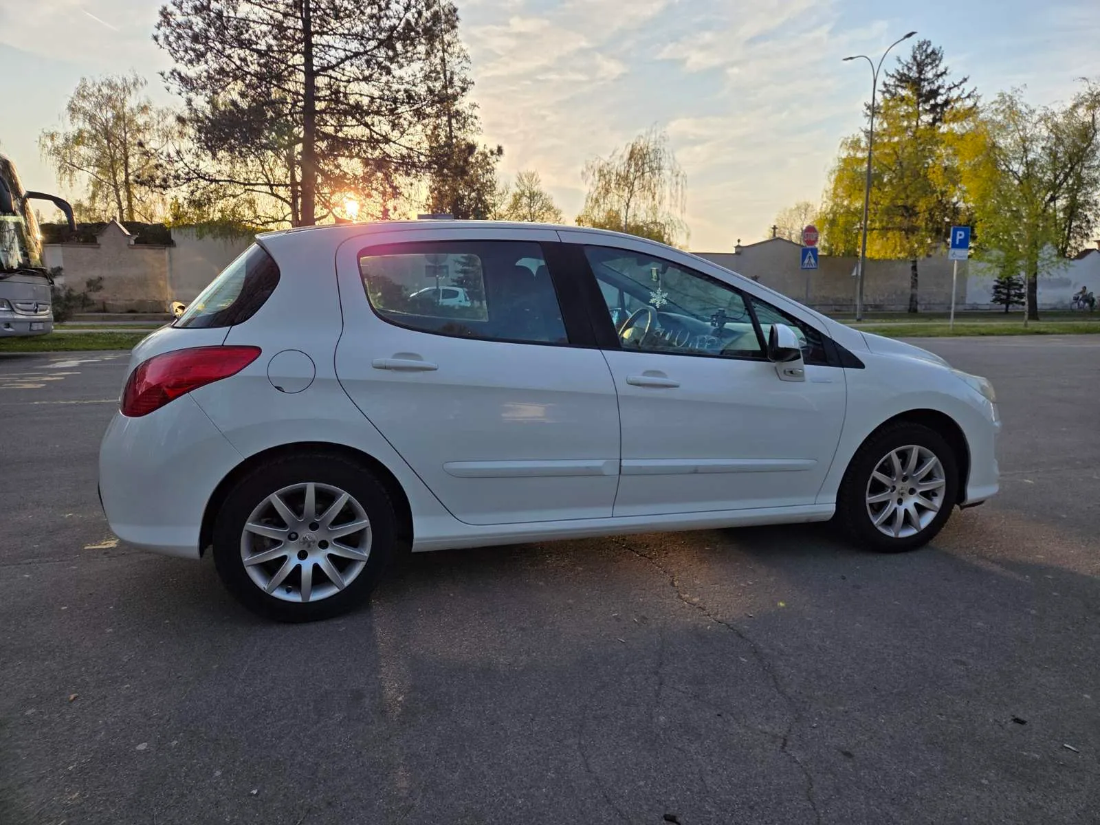 peugeot 308 1,4 vti 2010 godina - slika 3