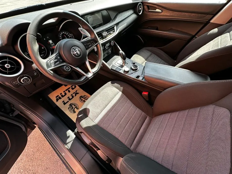 alfa romeo stelvio 2,2 d automat •2019.g.•q4•kamera•190ks•leasing• - slika 7