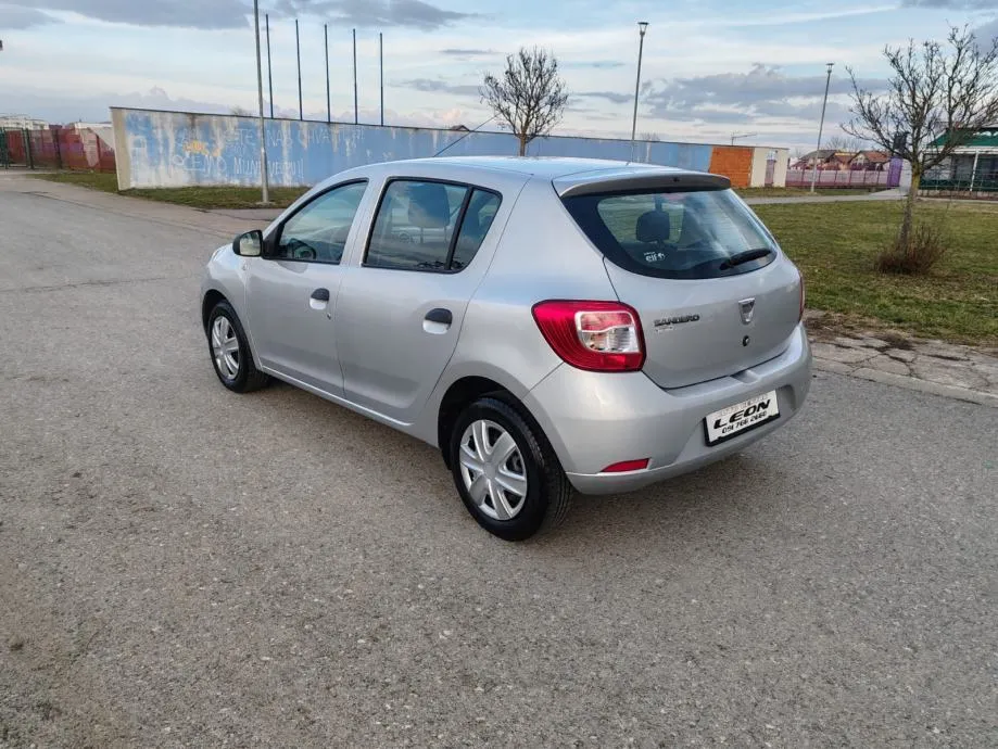 dacia sandero 0,9 tce 90,2015 g,66000 km, kartice24/36 rata - slika 4