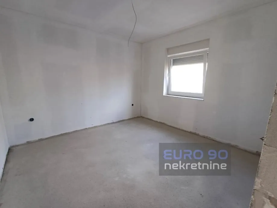 pag- samostojeća kuća sa četiri apartmana, pogled na more !!! - slika 10