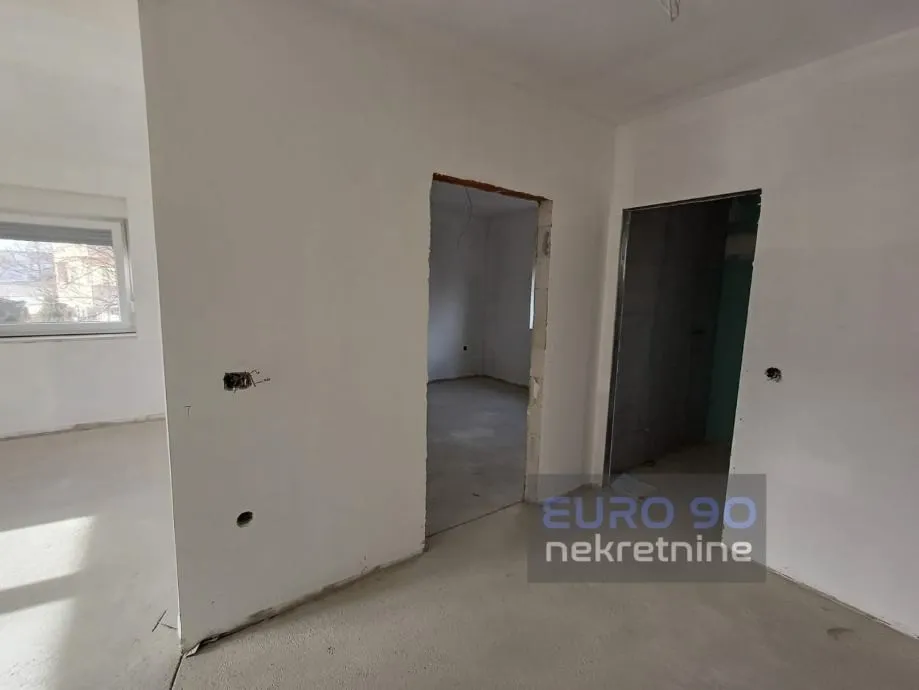 pag- samostojeća kuća sa četiri apartmana, pogled na more !!! - slika 11
