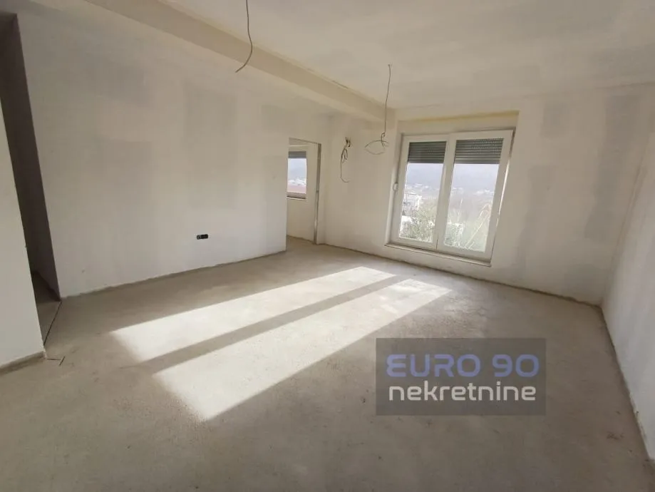 pag- samostojeća kuća sa četiri apartmana, pogled na more !!! - slika 20