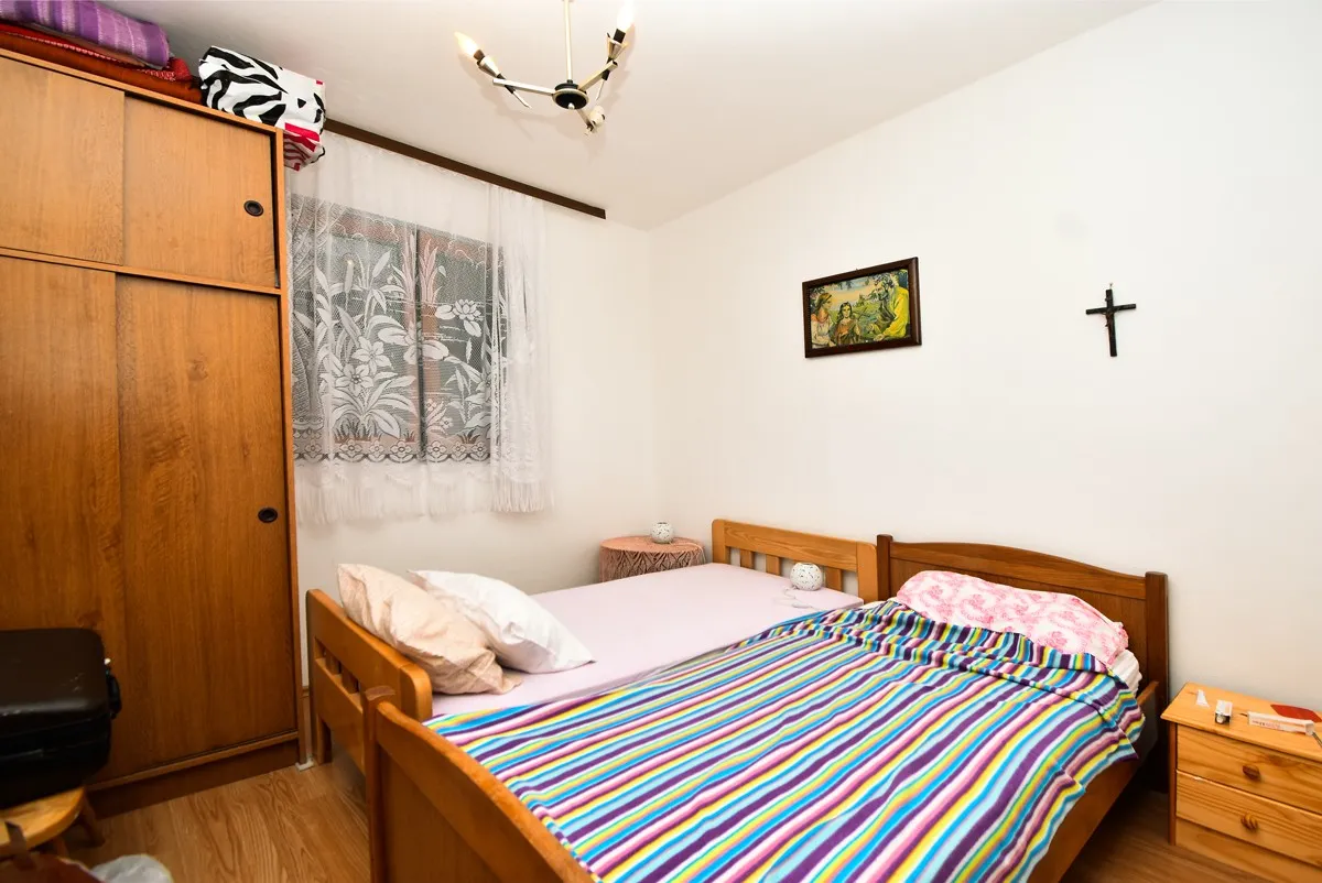 kuća sa dva stana i bazenom, pirovac, 100 m2 - slika 3