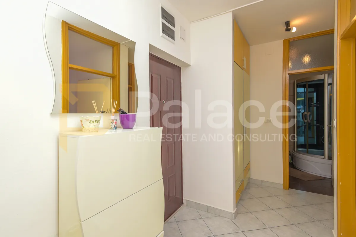 prekrasan namješten dvosoban stan s pogledom na more, šibenik 51,22 m2 - slika 8