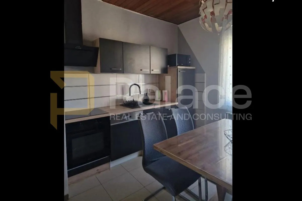 prodaje se predivan stan s pogledom na more – postira, otok brač - slika 2