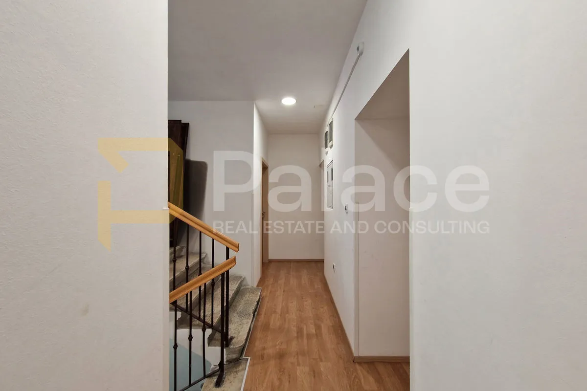 treći kat poslovne zgrade za zakup – strogi centar rijeke, 98m² - slika 2
