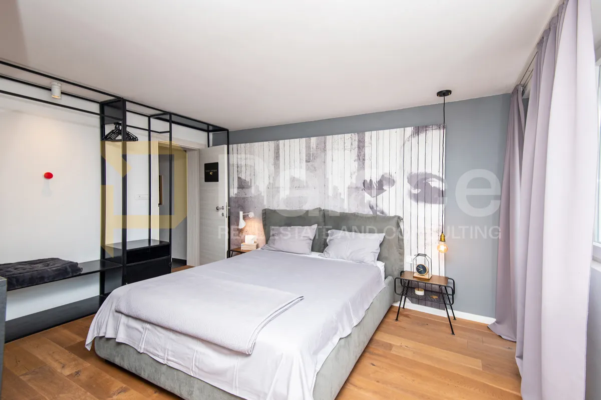 moderno uređena kuća s apartmanima u centru šibenika, 120 m2 - slika 12