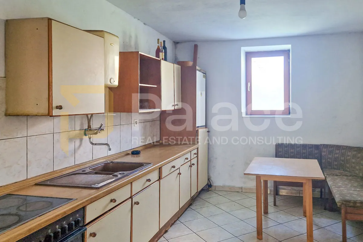 kuća s velikim potencijalom u vodičkom zaleđu, čista mala 160 m2 - slika 8