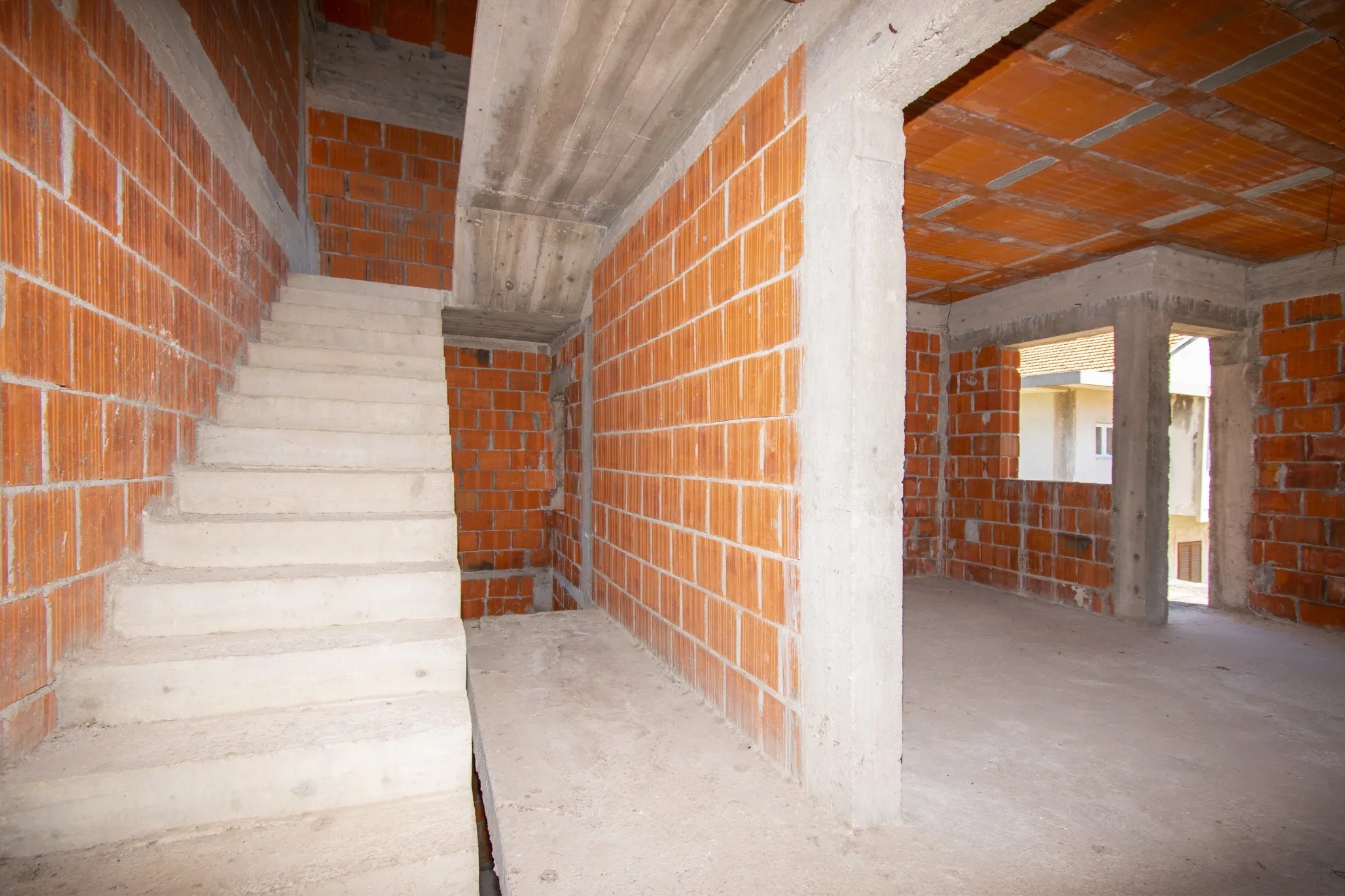 nezavršena zgrada na brodarici, 413,57 m2 - slika 9