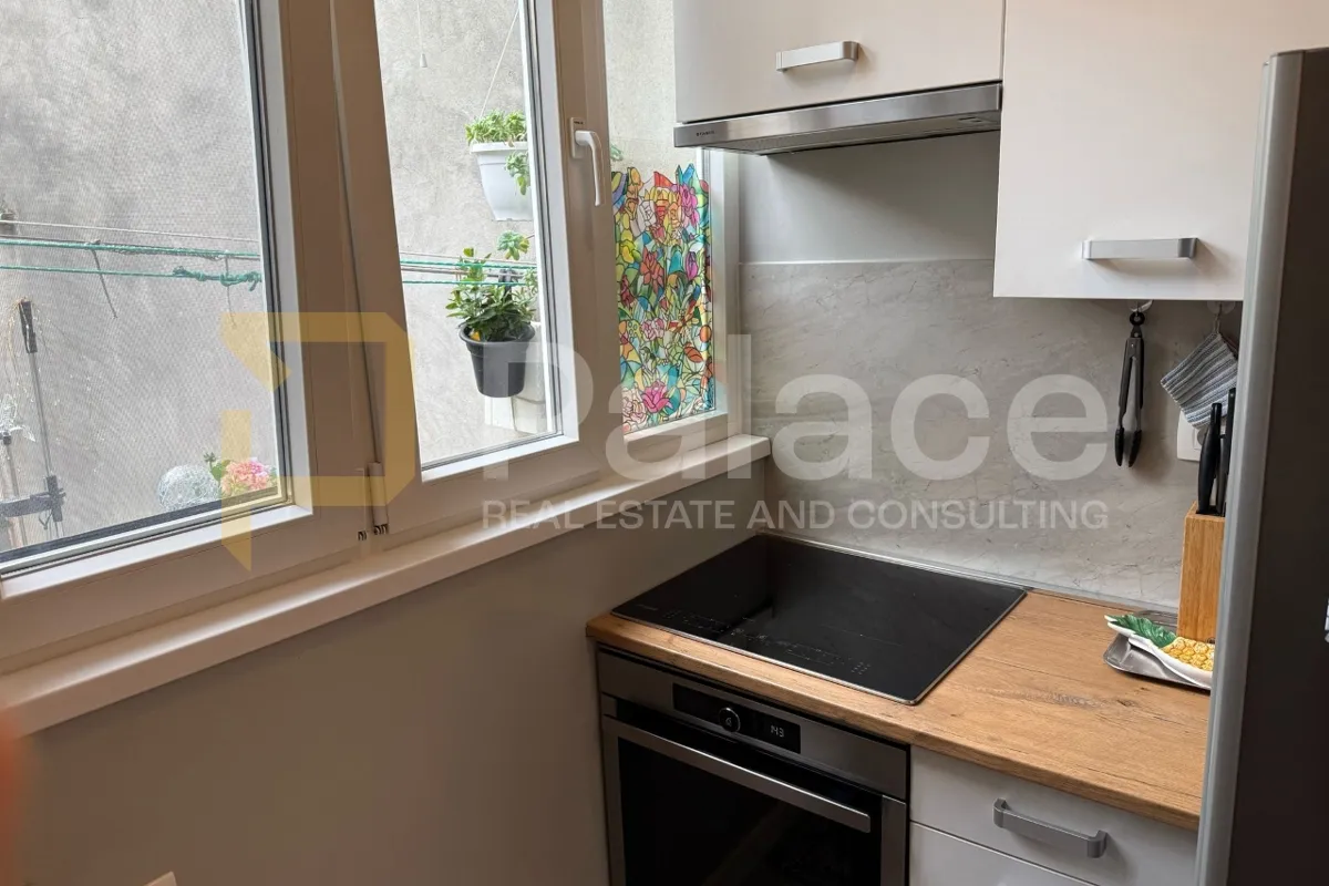 elegantan stan od 35 m² u srcu grada pule - slika 7