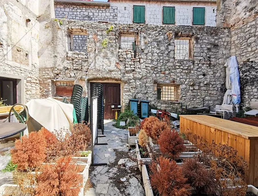 kamena kuća u povijesnoj jezgri staroga grada na hvaru, 599.00 m² - slika 9