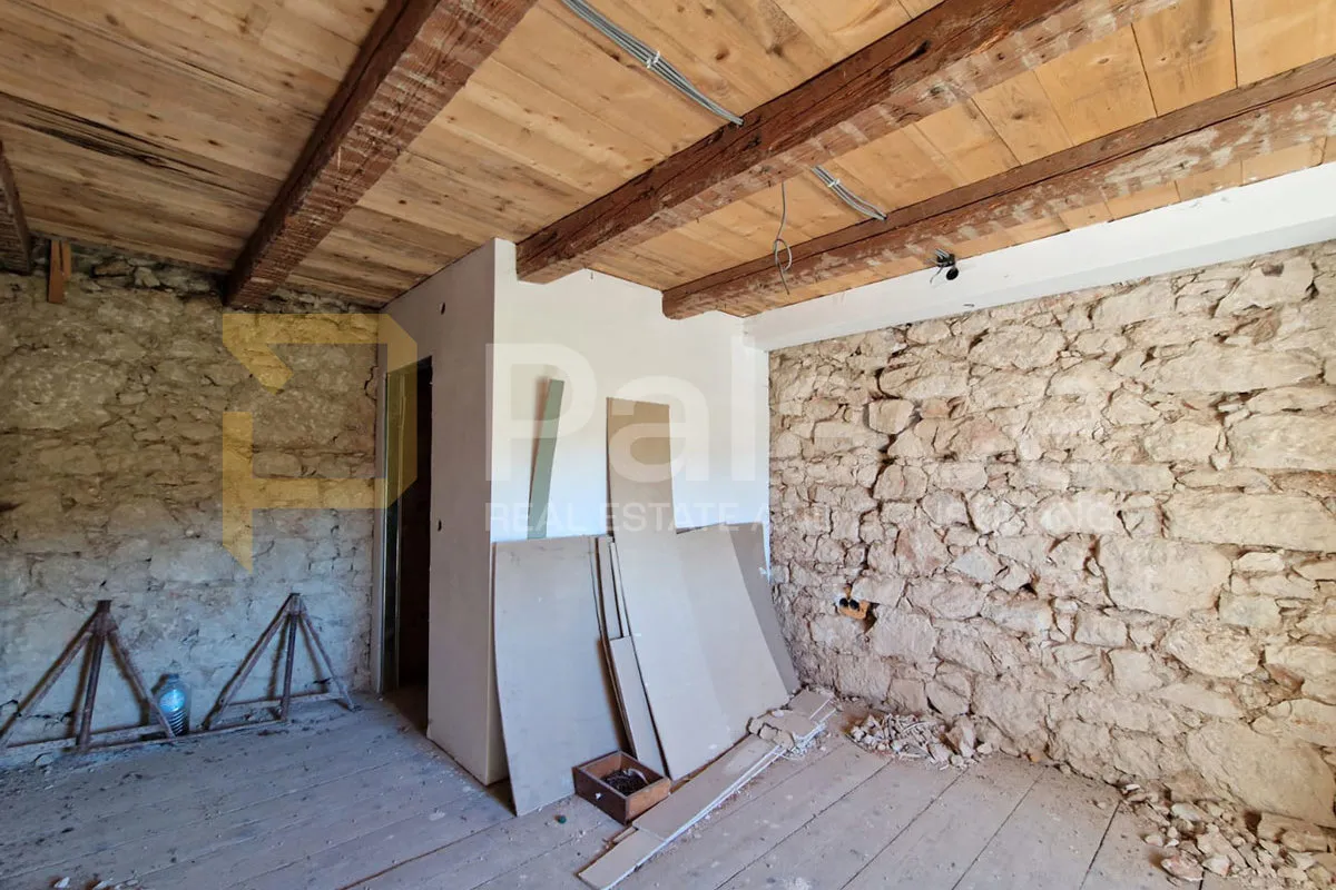predivna kamena kuća s okućnicom i pogledom, križišće, 250 m² - slika 15