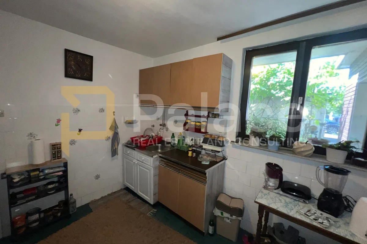 zagreb - dubec: kuća sa okućnicom i garažom 230 m2 - slika 3