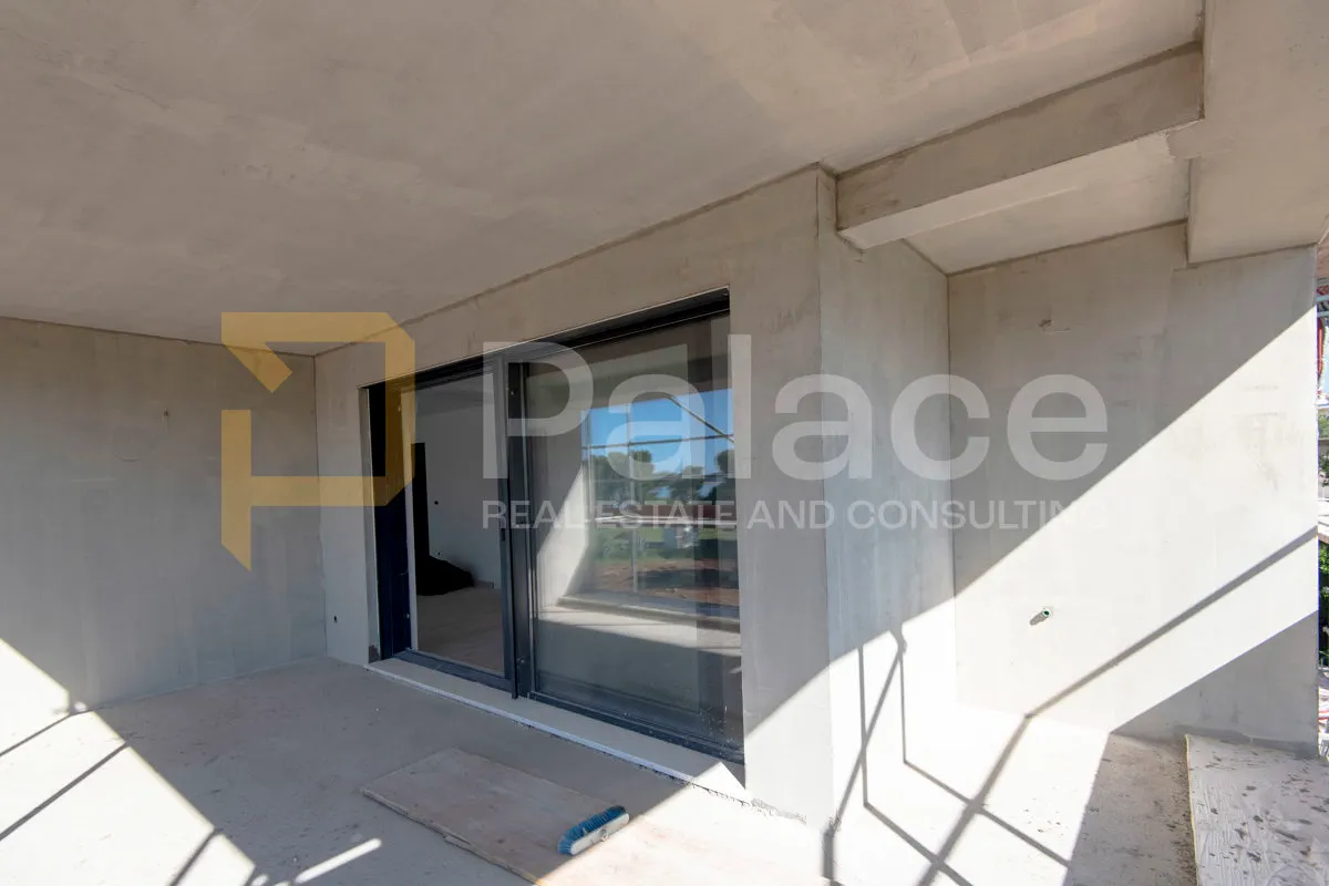 trosobni stan prvi red do mora - vodice 109m2 - slika 20