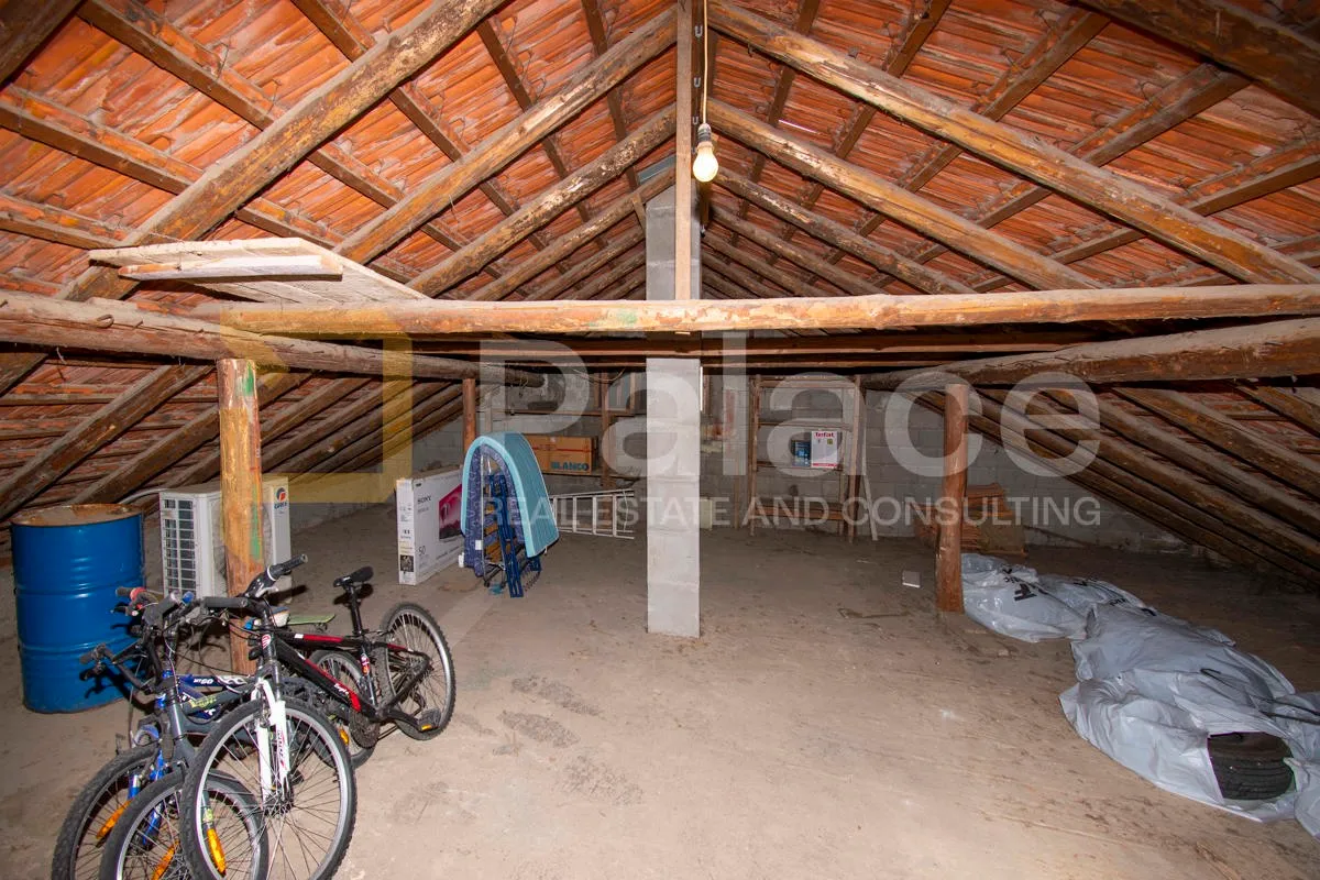 kuća: šibenik, 160.00 m2 - slika 27