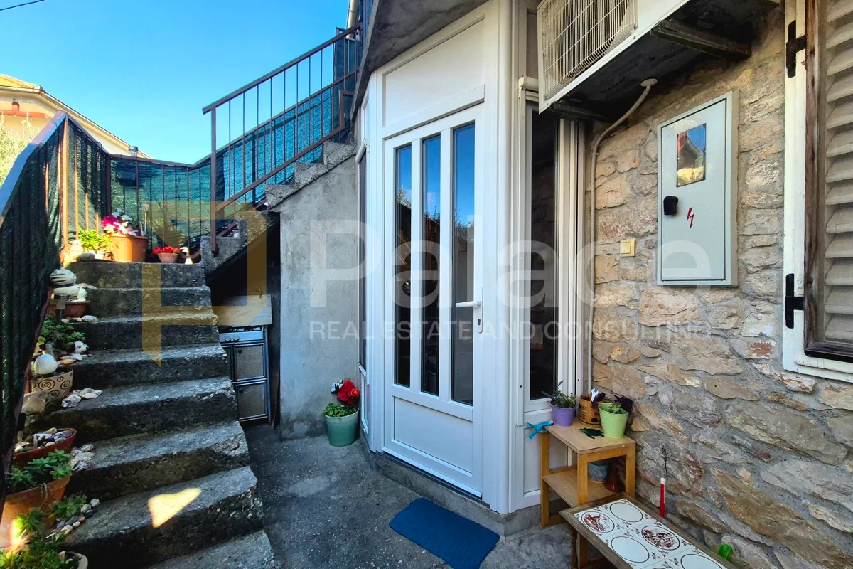 Arbanasi : Kuća s četiri apartmana - Zadar