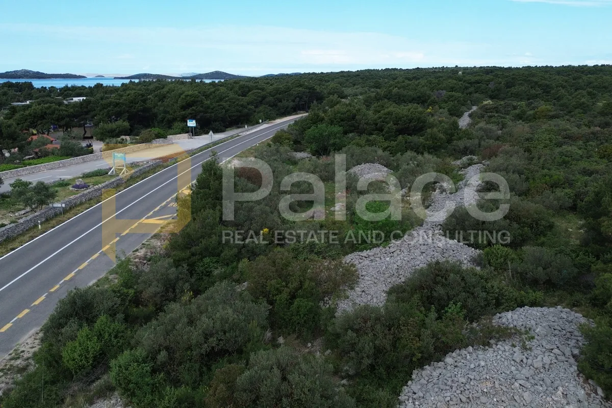 poljoprivredno zemljište s pogledom na more, pirovac-prosika, 3470 m2 - slika 3