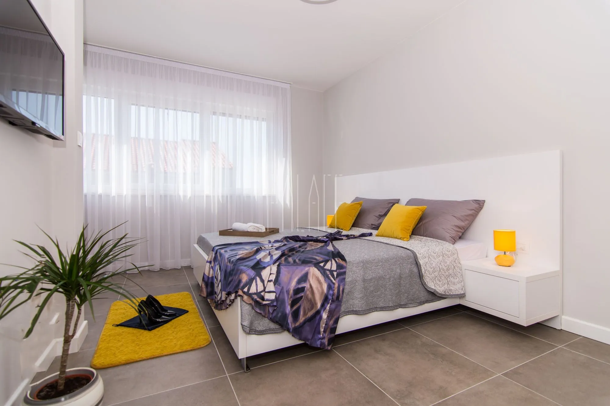 dvije luksuzne vile, kaštel kambelovac - slika 5