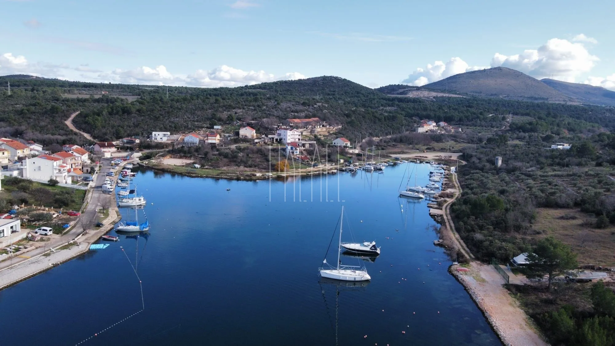 zemljište prikladno za sportsko-rekreacijski turizam, vrulje, bilice - slika 3