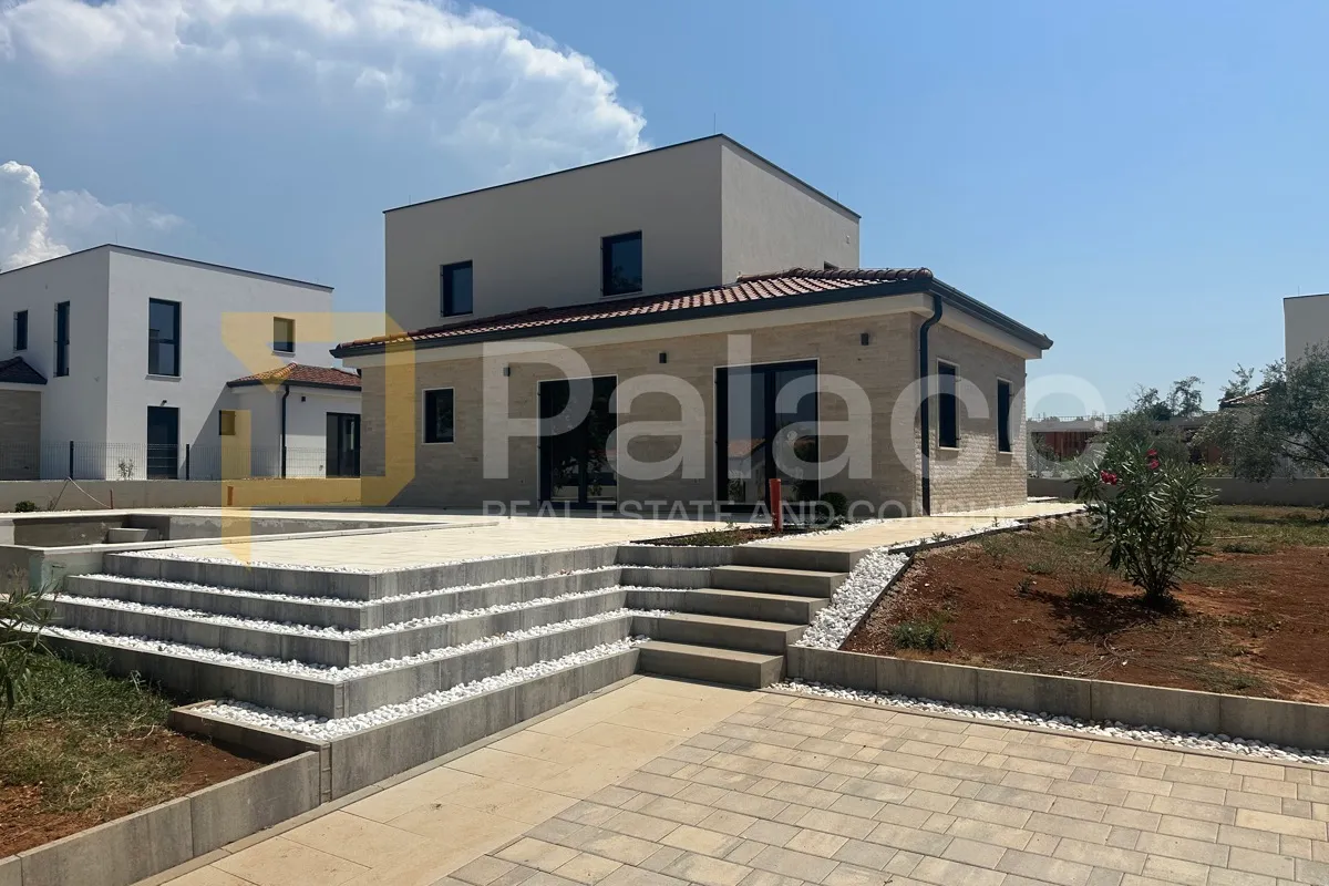 luksuzna vila s bazenom i pogledom na more, poreč - slika 7