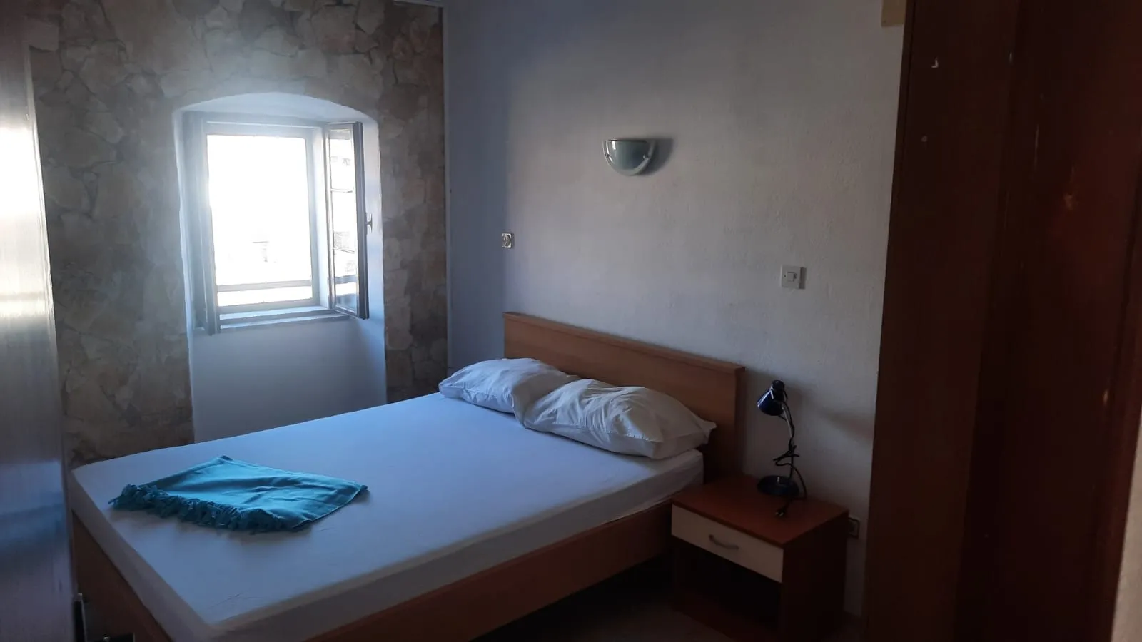 kamena kuća u centru tribunja - slika 12