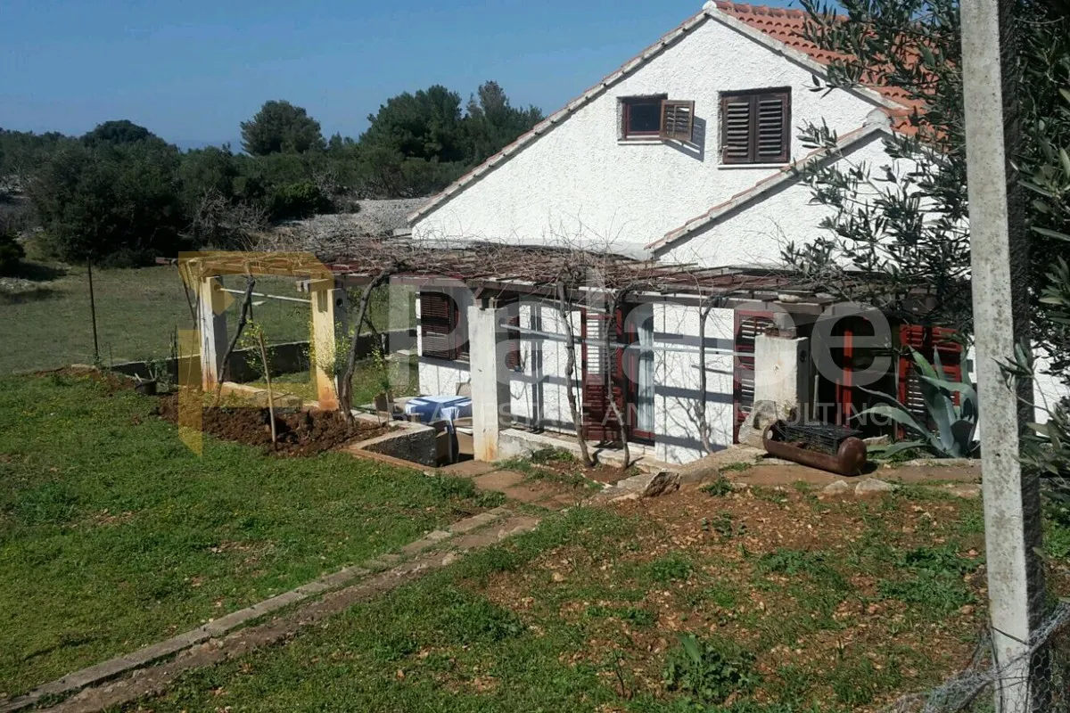 supetar - investicija, samostojeća kuća na vrhunskoj lokaciji - slika 3