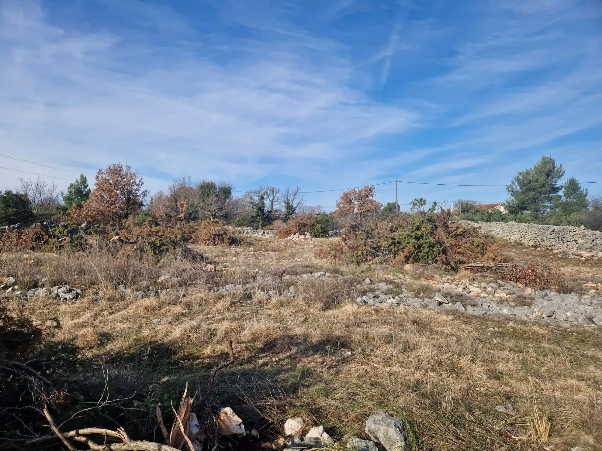građevinski teren 996m2, lozovac - slika 2