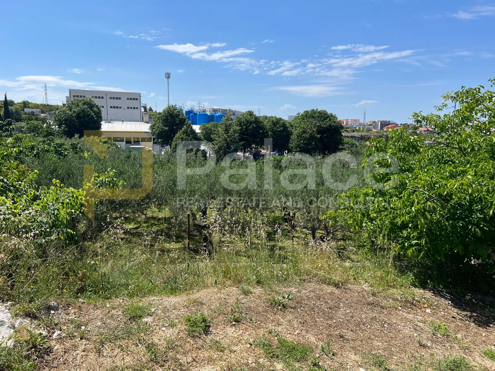 *Odlična prilika, građevinsko zemljište, Solin, 1496 m² - Mravince, Solin