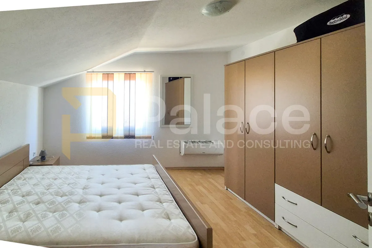 prekrasna samostojeća kuća s pogledom na more, gornji karin 290 m2 - slika 21
