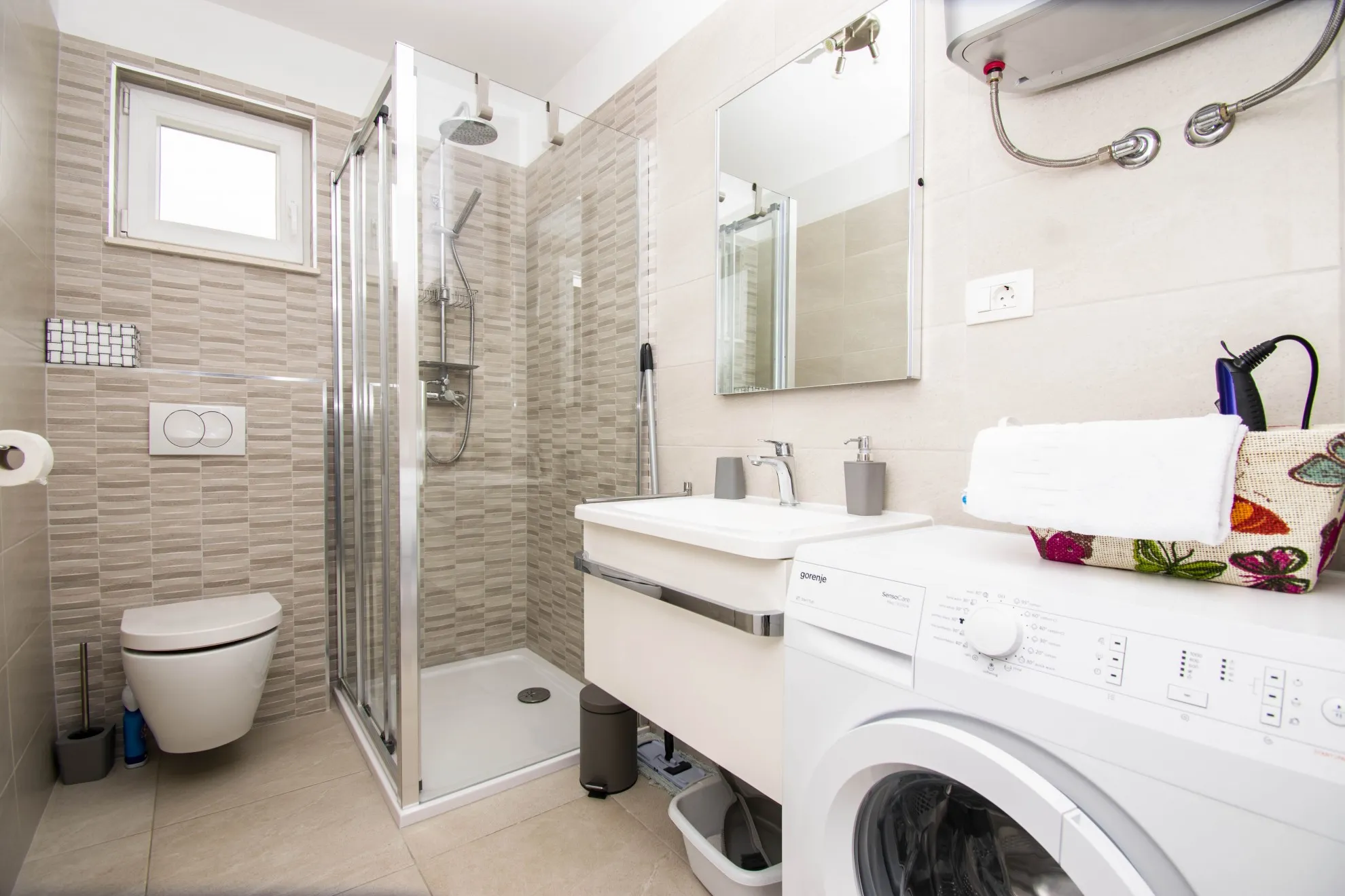 kuća prvi red uz more: rogoznica, 397.00 m2 - slika 11