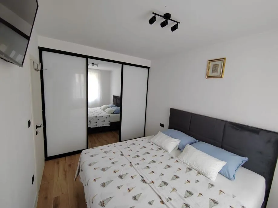 moderna novoizgrađena kuća, kaštel štafilić - slika 12