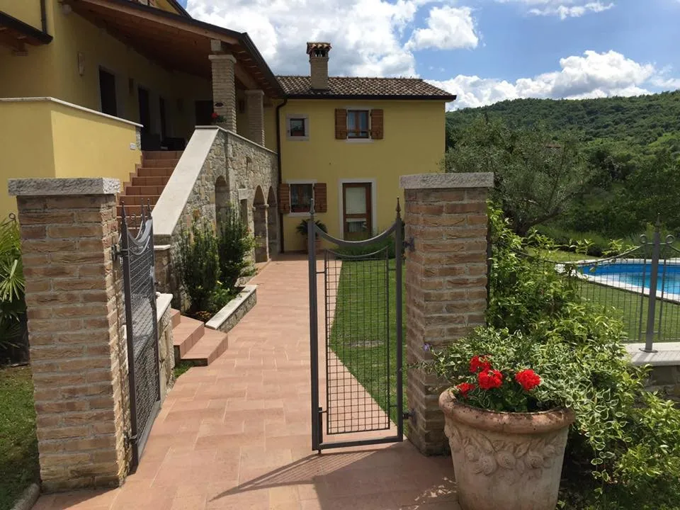 predivna rustikalna vila s bazenom u središtu istre, grdoselo - slika 10