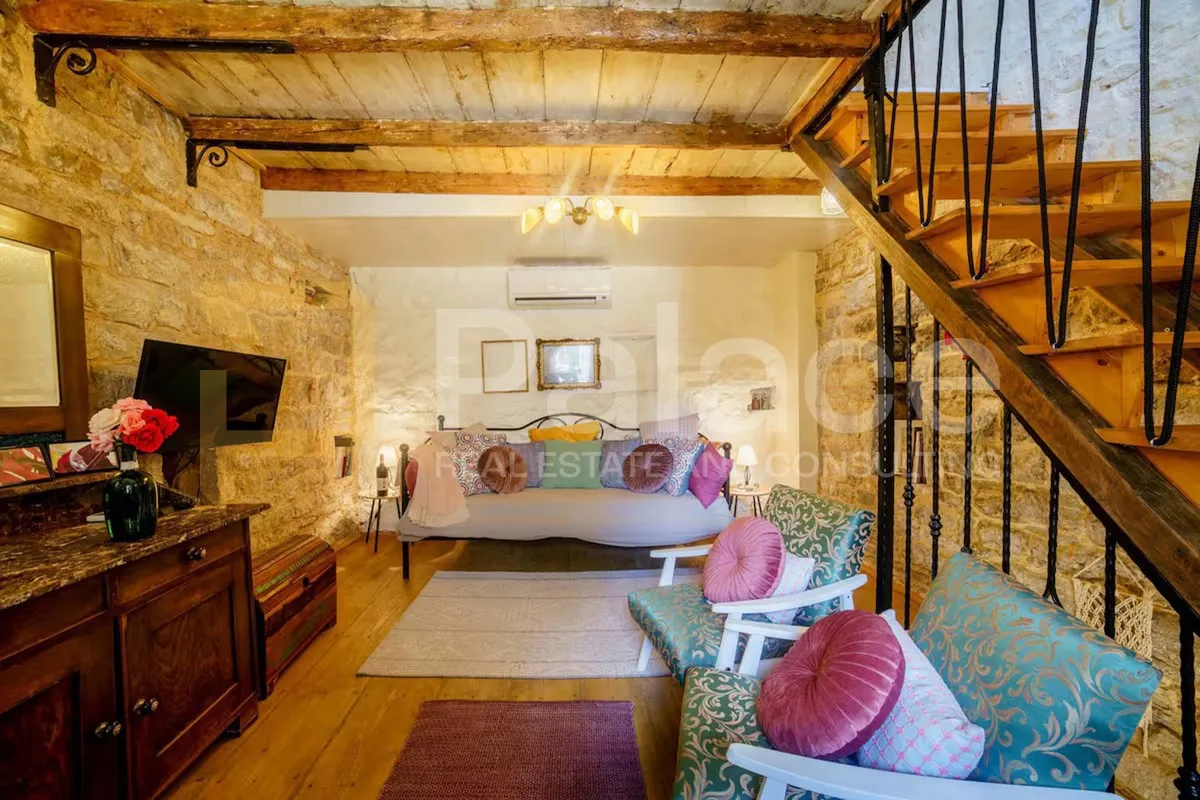 kamena kuća u srcu kaštel sućurca 50m od mora, kompletno renovirana - slika 7
