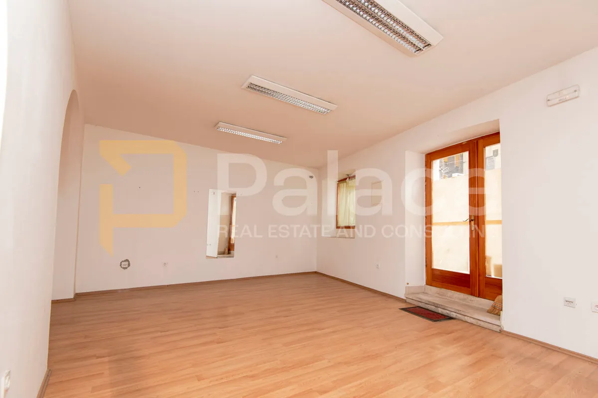 zakup poslovnog prostora 50m2 - šibenik centar - slika 3