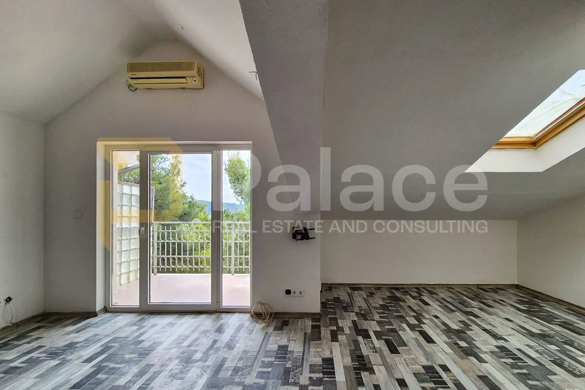 garsonijera u potkrovlju, 36 m2, zablaće - slika 2