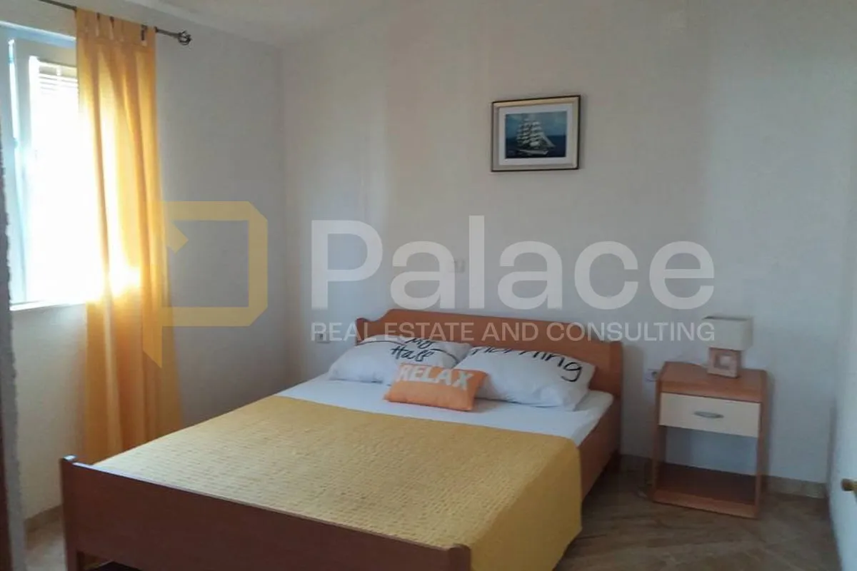 *sniženo* prekrasna kuća s apartmanima, maslinica, šolta - slika 17