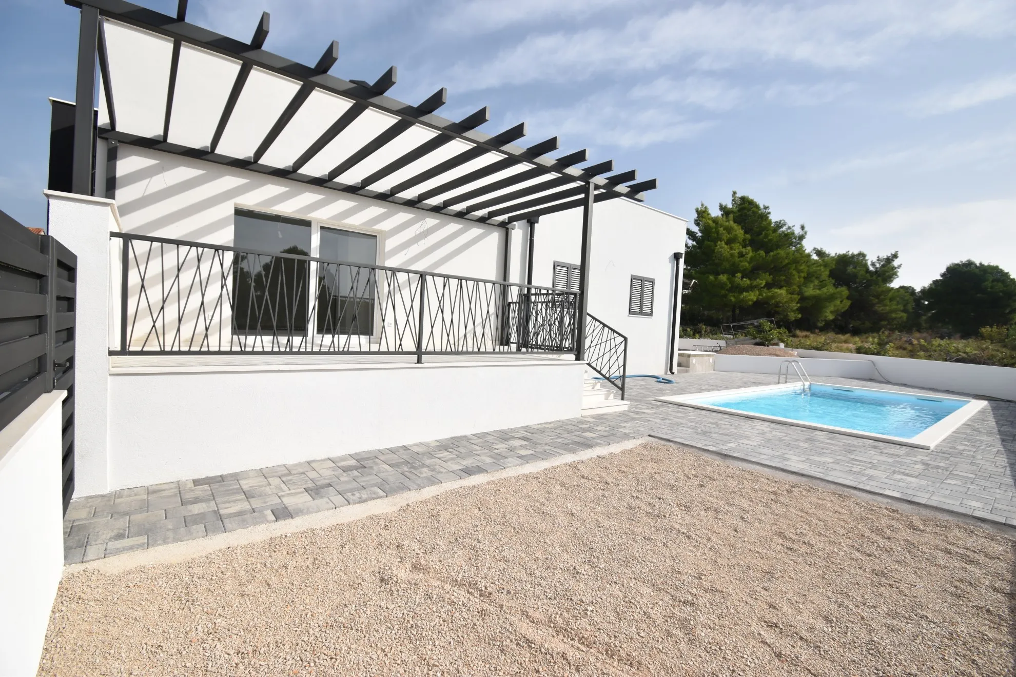 samostojeća nova kuća s bazenom i dvorištem, vodice, 319 m2 - slika 3