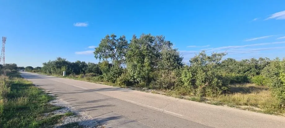 građevinsko zemljište, poličnik 2631m2 - slika 4