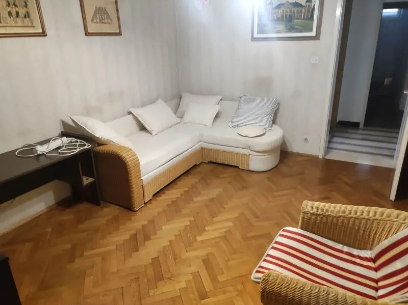 samostojeća kuća s puno potencijala - slika 10