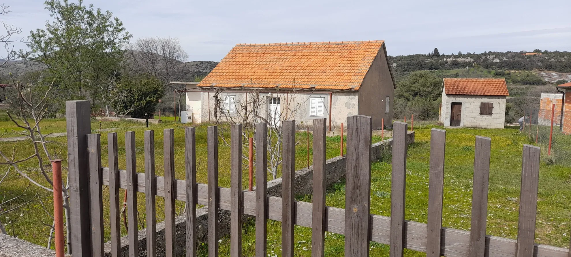 kuća u vrpolju na parceli od 1500 m2 - slika 2