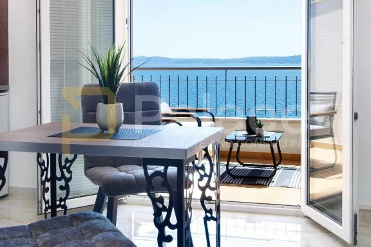 moderno opremljena vila sa sedam apartmana - slika 5